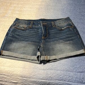 Cute Cuffed Jean shorts